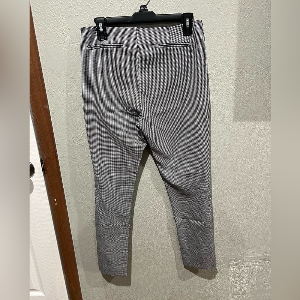 Eric Signature Women's Gray Straight Leg Pants Checkered  Stylish Size 4 EUC - Picture 4 of 4